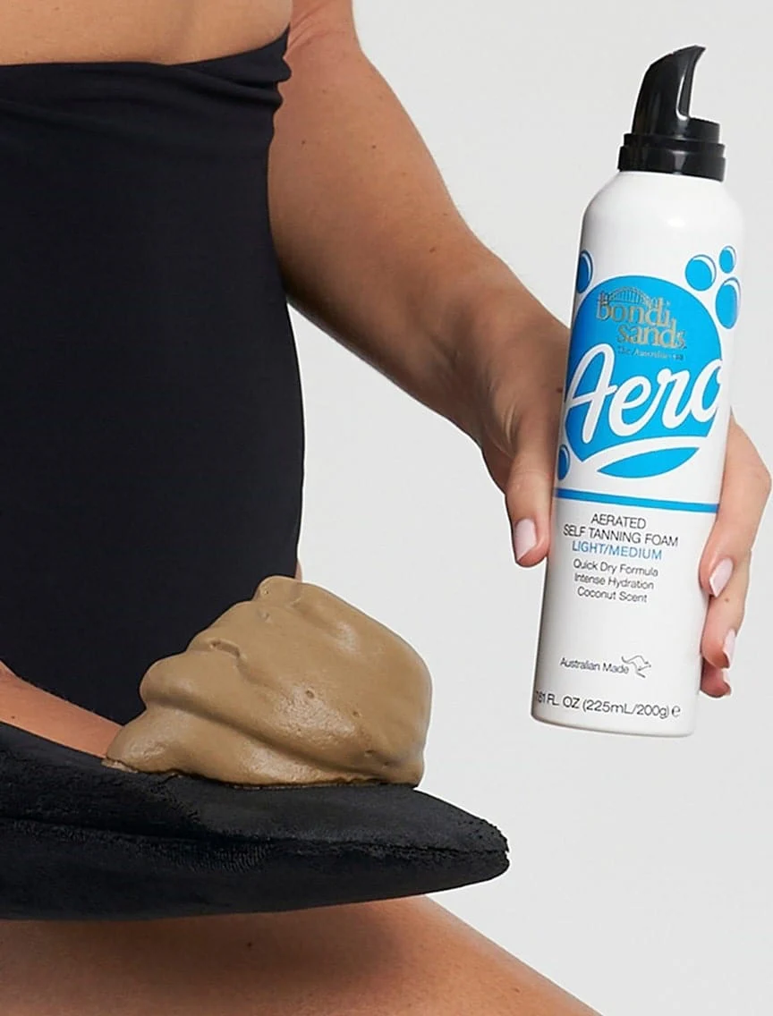 Aero Self Tanning Foam Light/Medium - Image 4